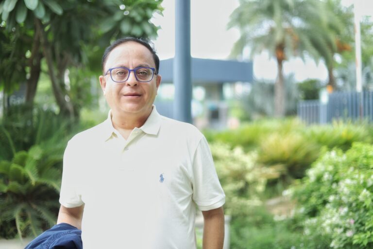Arun Malik delivering motivational talk